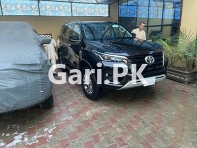 Toyota Fortuner 2.7 VVTi 2022 for Sale in Sialkot