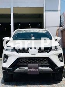 Toyota Fortuner Legender 2022 for Sale in Karachi