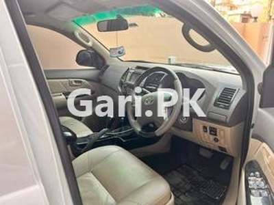 Toyota Hilux D-4D Automatic 2012 for Sale in Rawalpindi