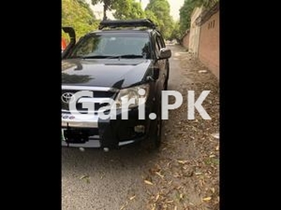 Toyota Hilux Vigo Champ G 2008 for Sale in Lahore