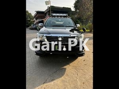 Toyota Hilux Vigo Champ GX 2014 for Sale in Lahore