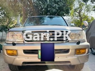 Toyota Land Cruiser Amazon 4.2D 2001 for Sale in Lahore