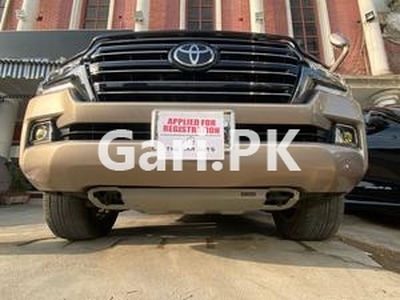 Toyota Land Cruiser GX 2016 for Sale in Karachi