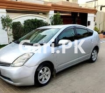 Toyota Prius 2009 for Sale in Gulberg Town