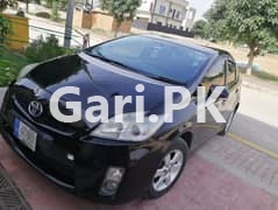 Toyota Prius 2011 for Sale in Bahria Town Rawalpindi