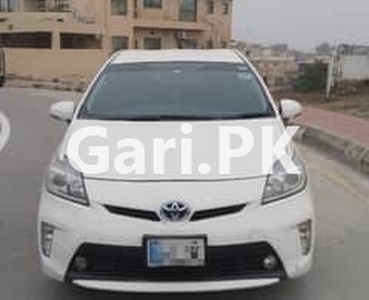 Toyota Prius 2014 for Sale in Ghauri Town