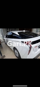 Toyota Prius 2018 for Sale in E-11