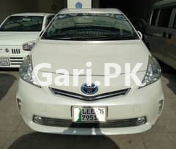 Toyota Prius Alpha 2012 for Sale in Model Town