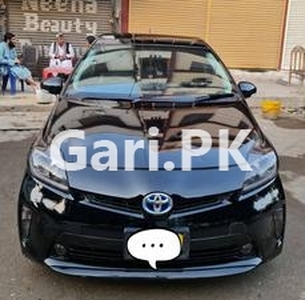 Toyota Prius G Touring Selection Leather Package 1.8 2014 for Sale in Karachi