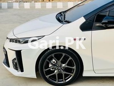 Toyota Prius PHV (Plug In Hybrid) 2018 for Sale in Karachi