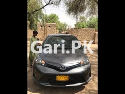 Toyota Vitz 2014 for Sale in Sukkur