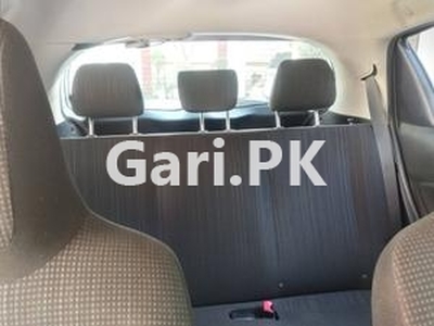 Toyota Vitz 2018 for Sale in Sialkot