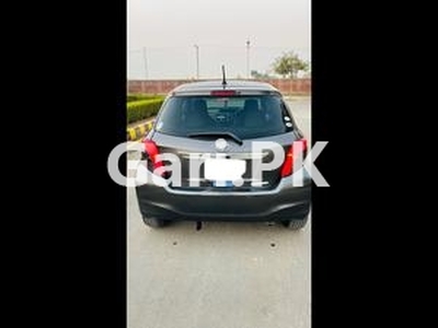 Toyota Vitz F 1.0 2014 for Sale in Sahiwal