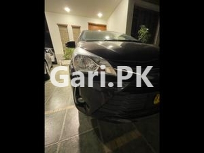 Toyota Vitz F 1.0 2018 for Sale in Karachi