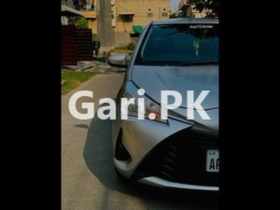 Toyota Vitz F 1.0 2022 for Sale in Gujranwala