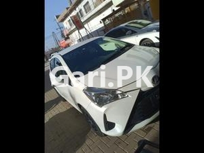 Toyota Vitz F Limited II 1.0 2017 for Sale in Peshawar