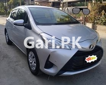 Toyota Vitz F M Package 1.0 2017 for Sale in Gujranwala