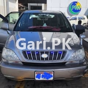 Toyota Harrier 2002 for Sale in Islamabad•