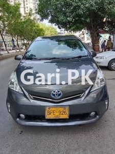 Toyota Prius Alpha 2012 for Sale in Karachi•