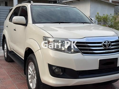 Toyota Fortuner 2.7 VVTi 2013 for Sale in Islamabad