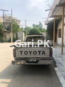 Toyota Hilux 1983 for Sale in Peshawar