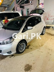 Toyota Vitz F M Package 1.0 2012 for Sale in Karachi