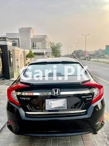 Honda Civic Oriel 2017 for Sale in Lahore