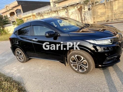 Honda Vezel Hybrid Z 2018 for Sale in Kharian