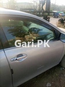 Toyota Corolla Axio G 2012 for Sale in Islamabad