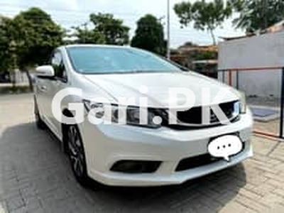Honda Civic Prosmetic 2013 for Sale in Lahore