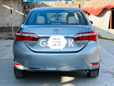 Toyota Corolla GLi Automatic 1.3 VVTi 2015 for Sale in Abbottabad