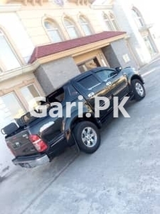 Toyota Hilux 2010 for Sale in Islamabad