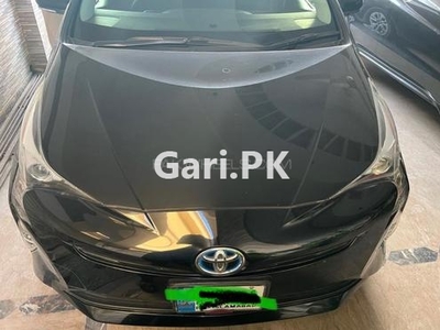 Toyota Prius S 2018 for Sale in Rawalpindi