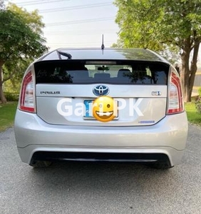 Toyota Prius 2015 for Sale in Faisalabad