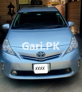 Toyota Prius G Touring Selection Leather Package 1.8 2013 for Sale in Lahore