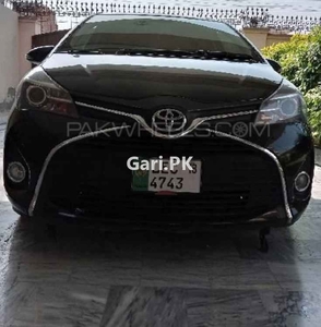 Toyota Yaris 2015 for Sale in Multan