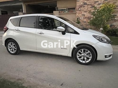 Nissan Note MEDALIST 2019 for Sale in Lahore