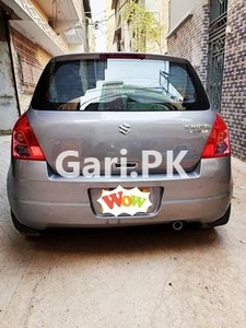 Suzuki Swift DLX 1.3 2015 for Sale in Karachi