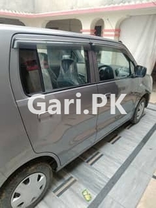 Suzuki Wagon R 2016 for Sale in Bhalwal