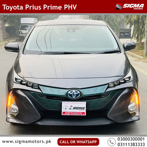 Toyota Prius PHV (Plug In Hybrid) 2018