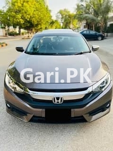 Honda Civic VTi Oriel Prosmatec 2017 for Sale in Karachi•