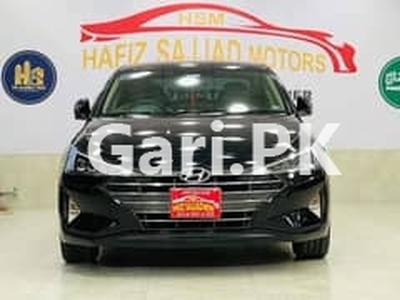 Hyundai Elantra 2022 for Sale in Lahore•