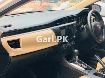 Toyota Corolla Altis Automatic 1.6 2016 for Sale in Faisalabad