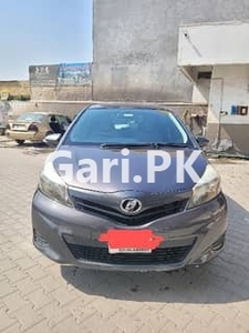 Toyota Vitz 2012 for Sale in Rawalpindi•
