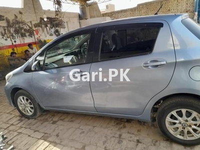 Toyota Vitz F M Package 1.0 2013 for Sale in Lahore