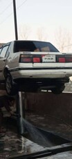 Corolla 86