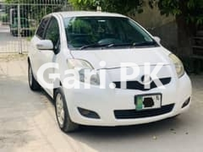 Toyota Vitz 2010 for Sale in Lahore