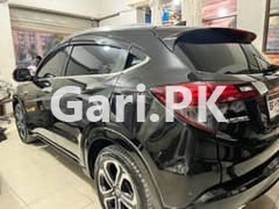 Honda Vezel 2015 for Sale in Gulistan-e-Jauhar - Block 4A