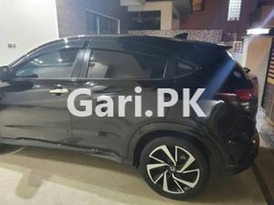 Honda Vezel Hybrid RS Sensing 2018 for Sale in Islamabad