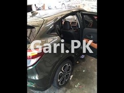 Honda Vezel Hybrid Z Sensing 2016 for Sale in Faisalabad